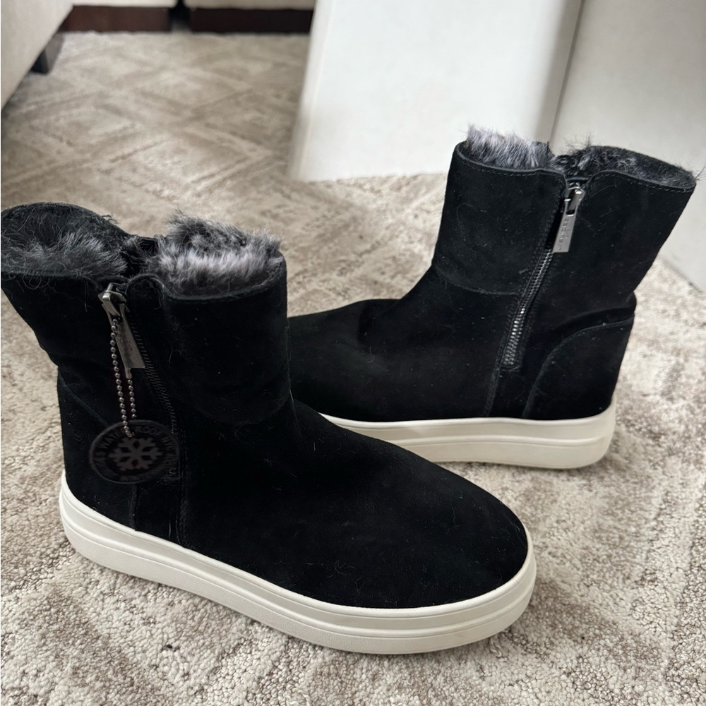 J SLIDE BOOTS - Picture 3 of 6